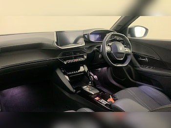 Used Peugeot 2008 2025 for sale - 79146654: Photo