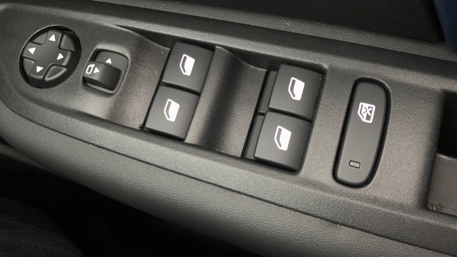 Used Citroen C4 2023 for sale - 78087703: Photo 39