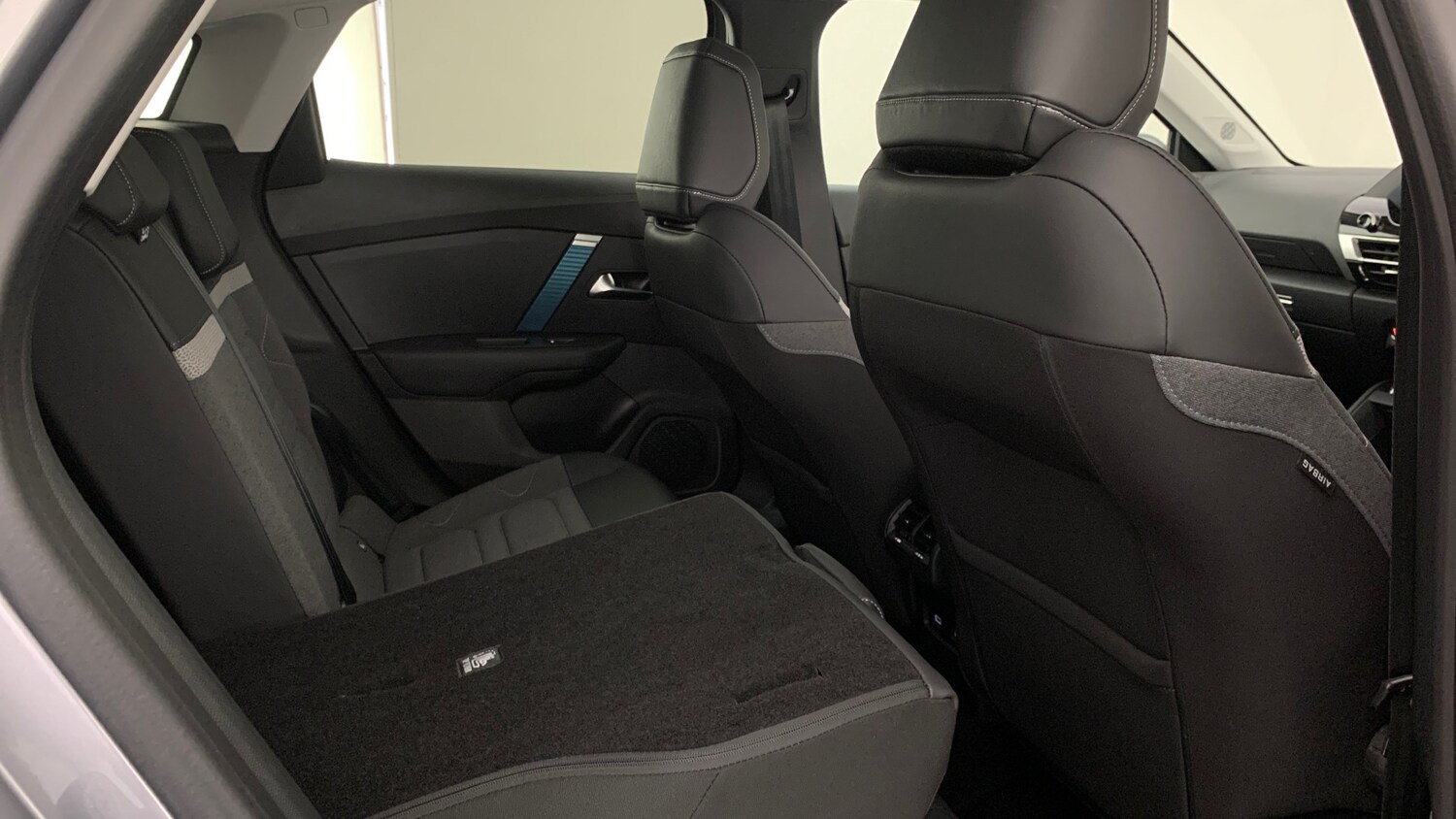 Used Citroen C4 2023 for sale - 78087703: Photo 68