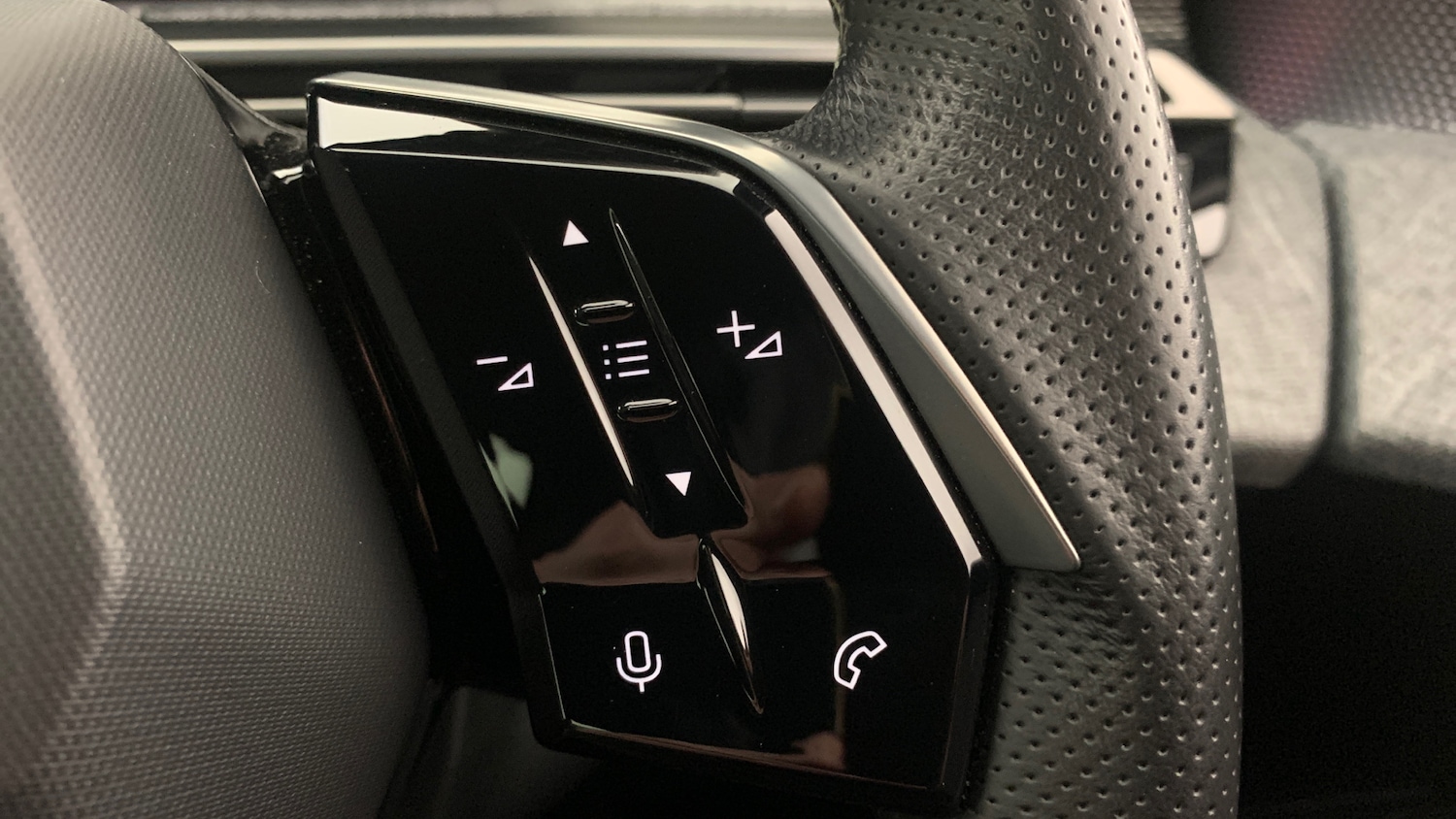 Used Peugeot 5008 2024 for sale - 76966105: Photo 18