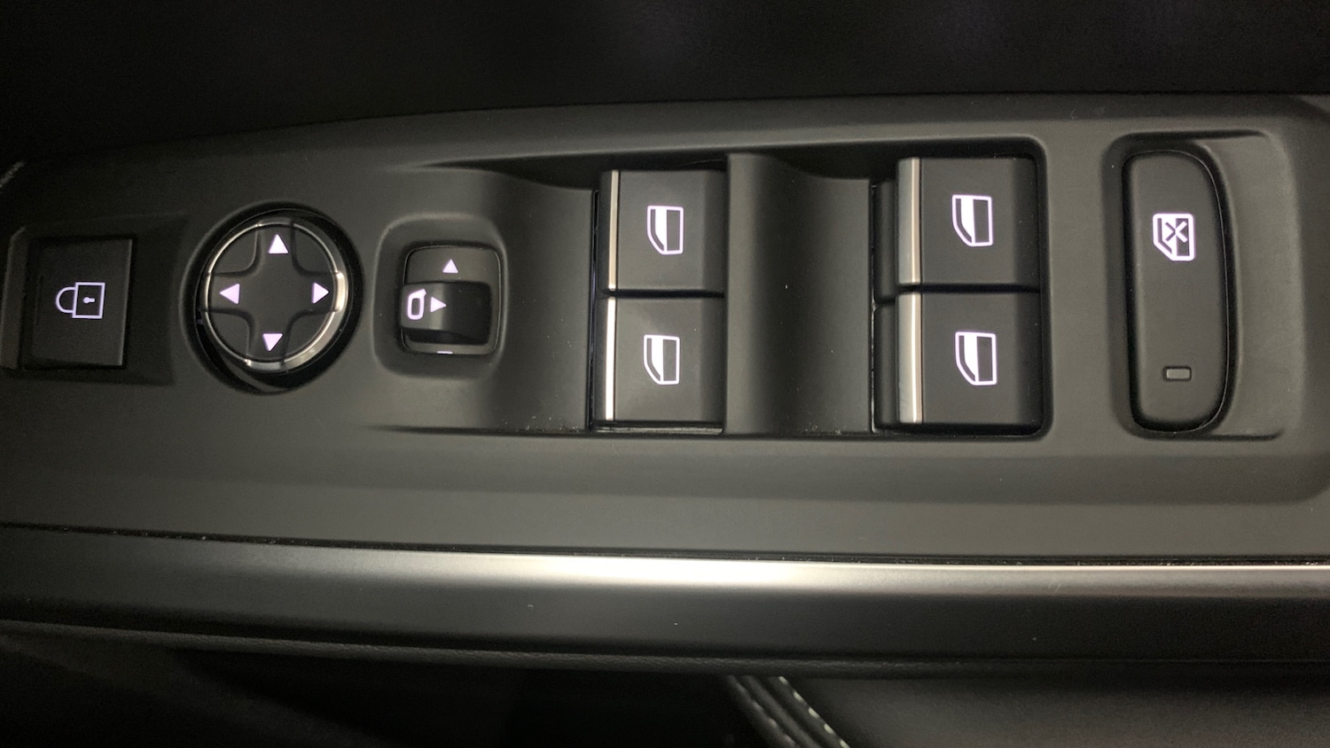 Used Peugeot 5008 2024 for sale - 76966105: Photo 39