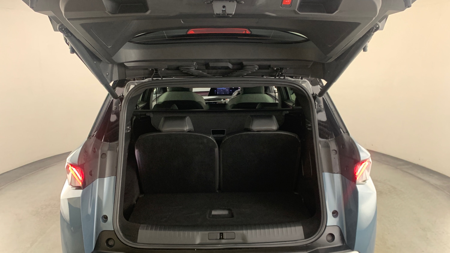 Used Peugeot 5008 2024 for sale - 76966105: Photo 5