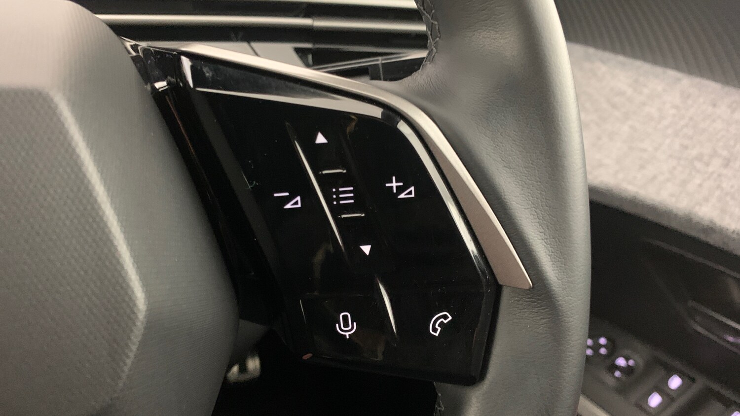 Used Peugeot 3008 2024 for sale - 76216490: Photo 18