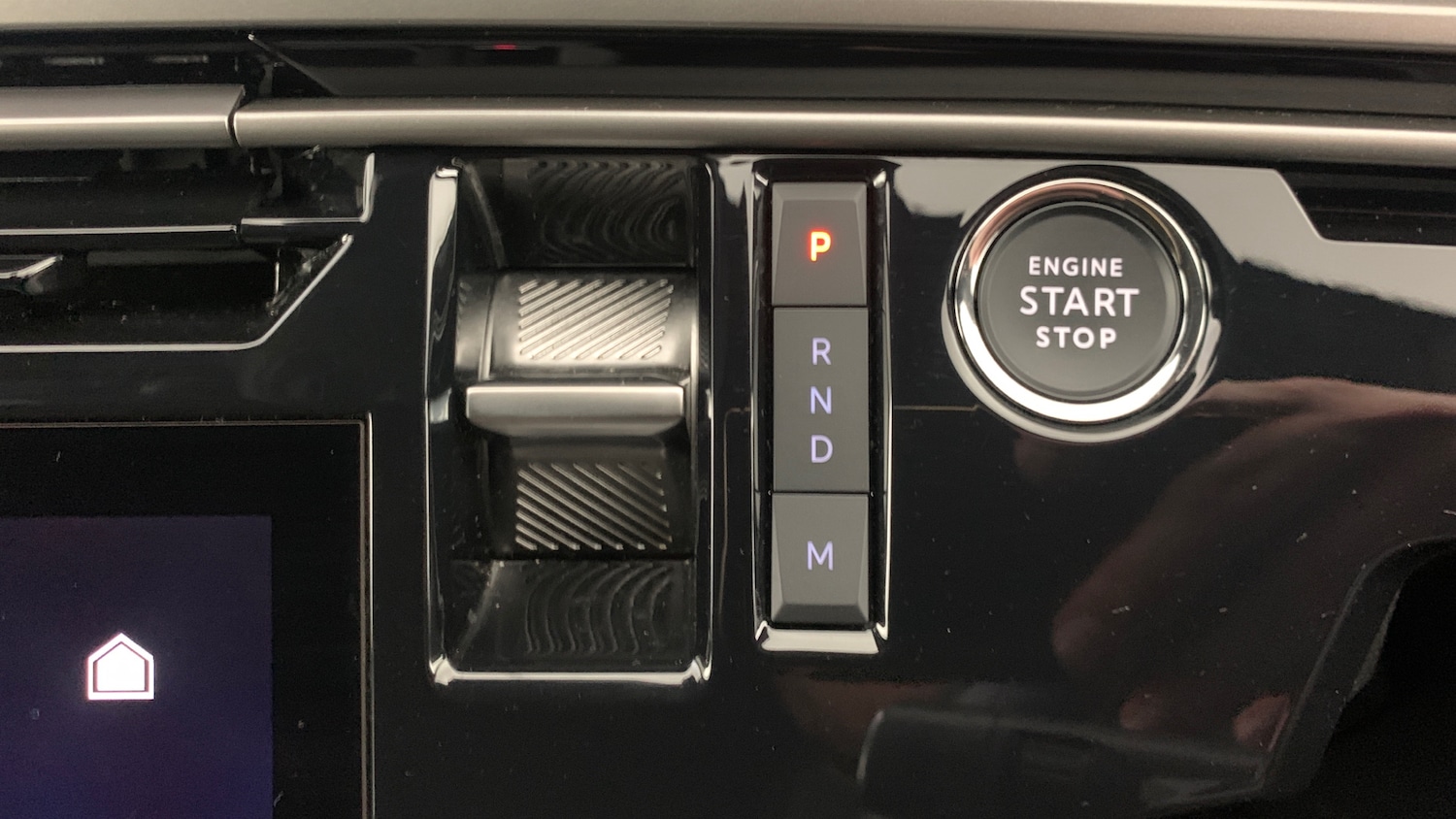 Used Peugeot 3008 2024 for sale - 76216490: Photo 30