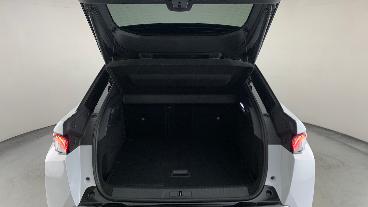 Used Peugeot 3008 2024 for sale - 76887887: Photo 5