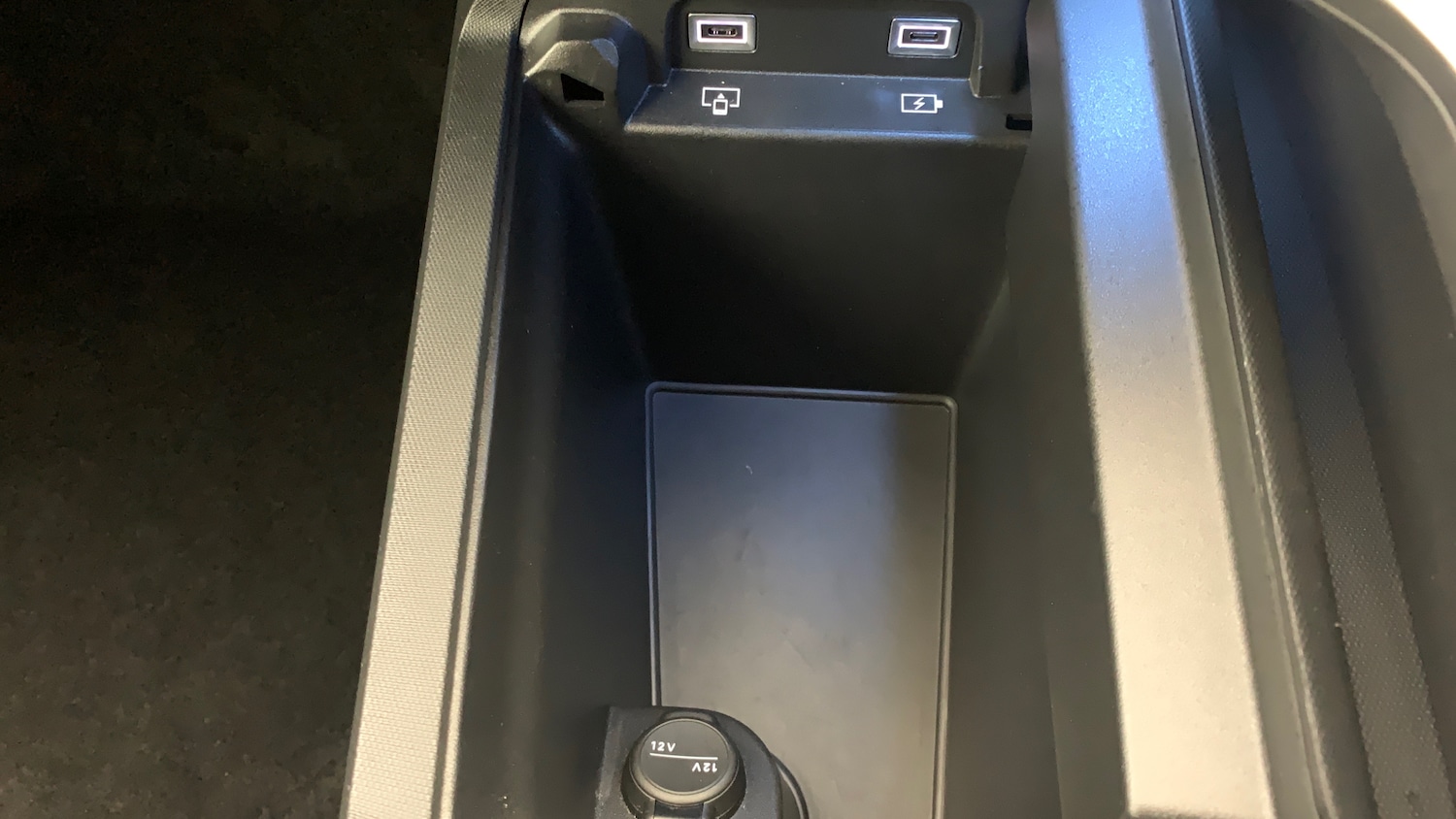 Used Peugeot 3008 2024 for sale - 76372179: Photo 25