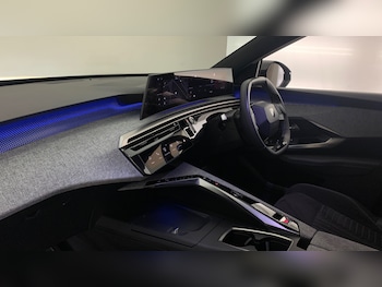 Used Peugeot 3008 2024 for sale - 76621405: Photo