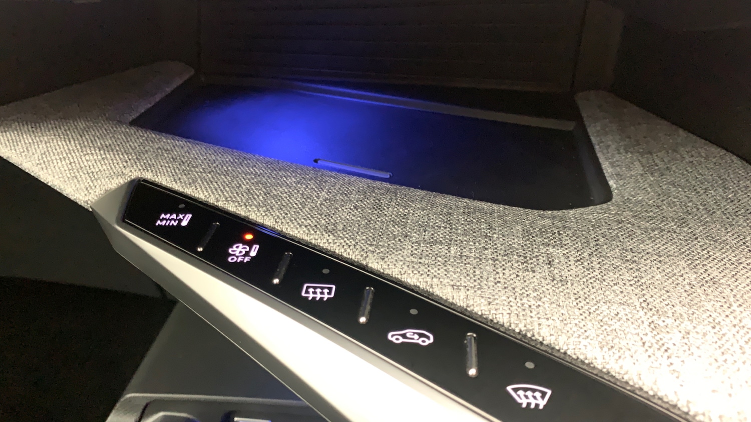 Used Peugeot 3008 2024 for sale - 76621405: Photo 31