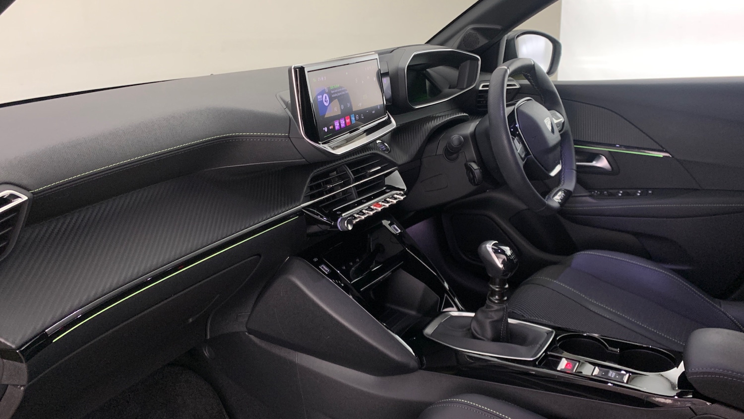 Used Peugeot 208 2024 for sale - 76086012: Photo 2