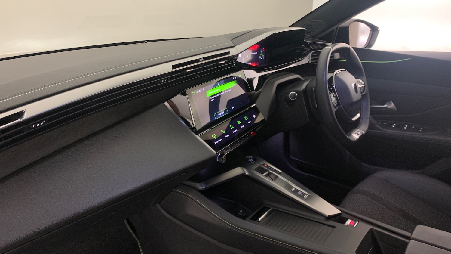 Used Peugeot 308 2025 for sale - 76474347: Photo 2