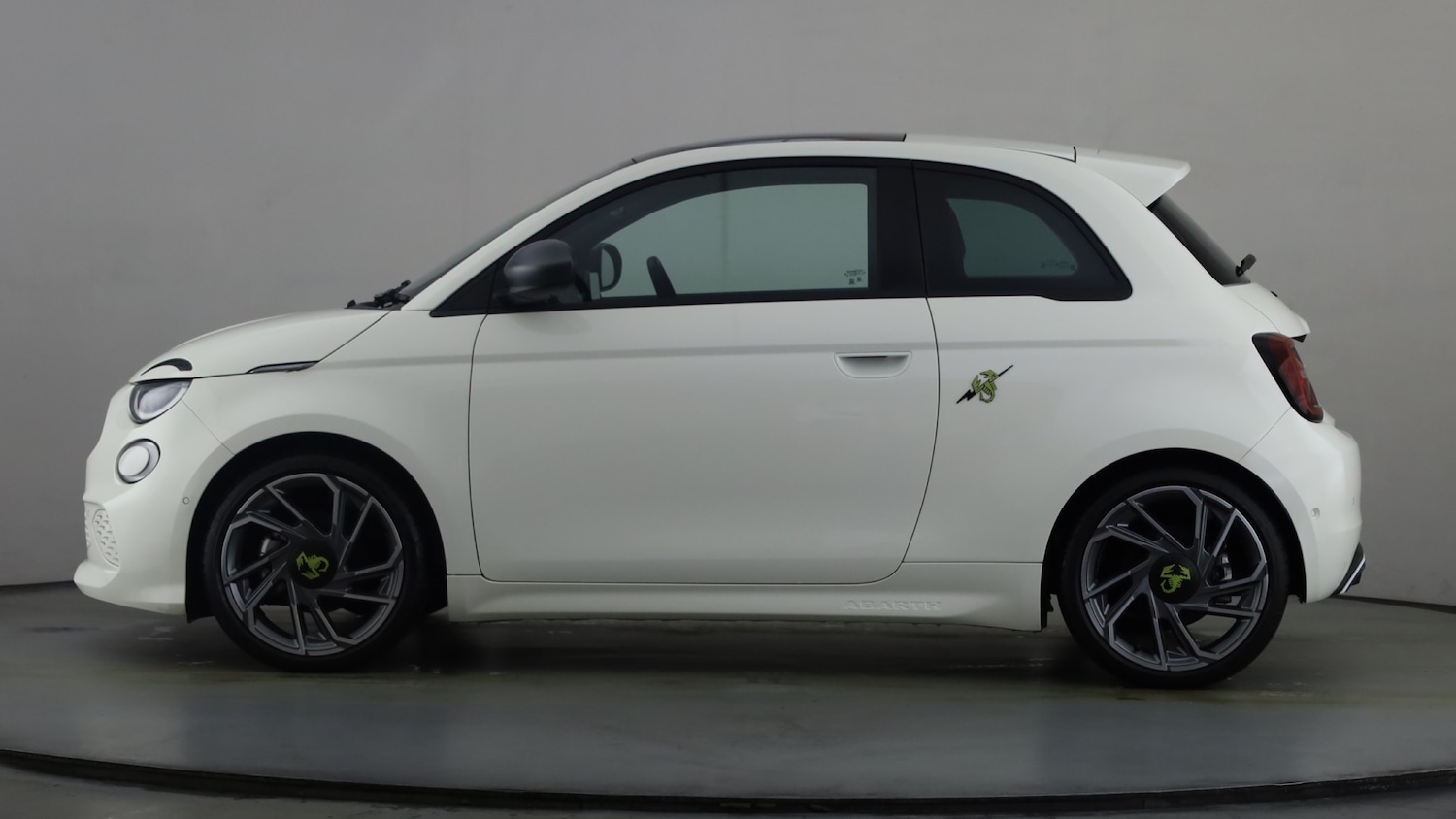 Used Abarth 500 2024 for sale - 76825733: Photo 14