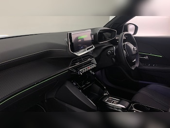 Used Peugeot 2008 2024 for sale - 76389556: Photo