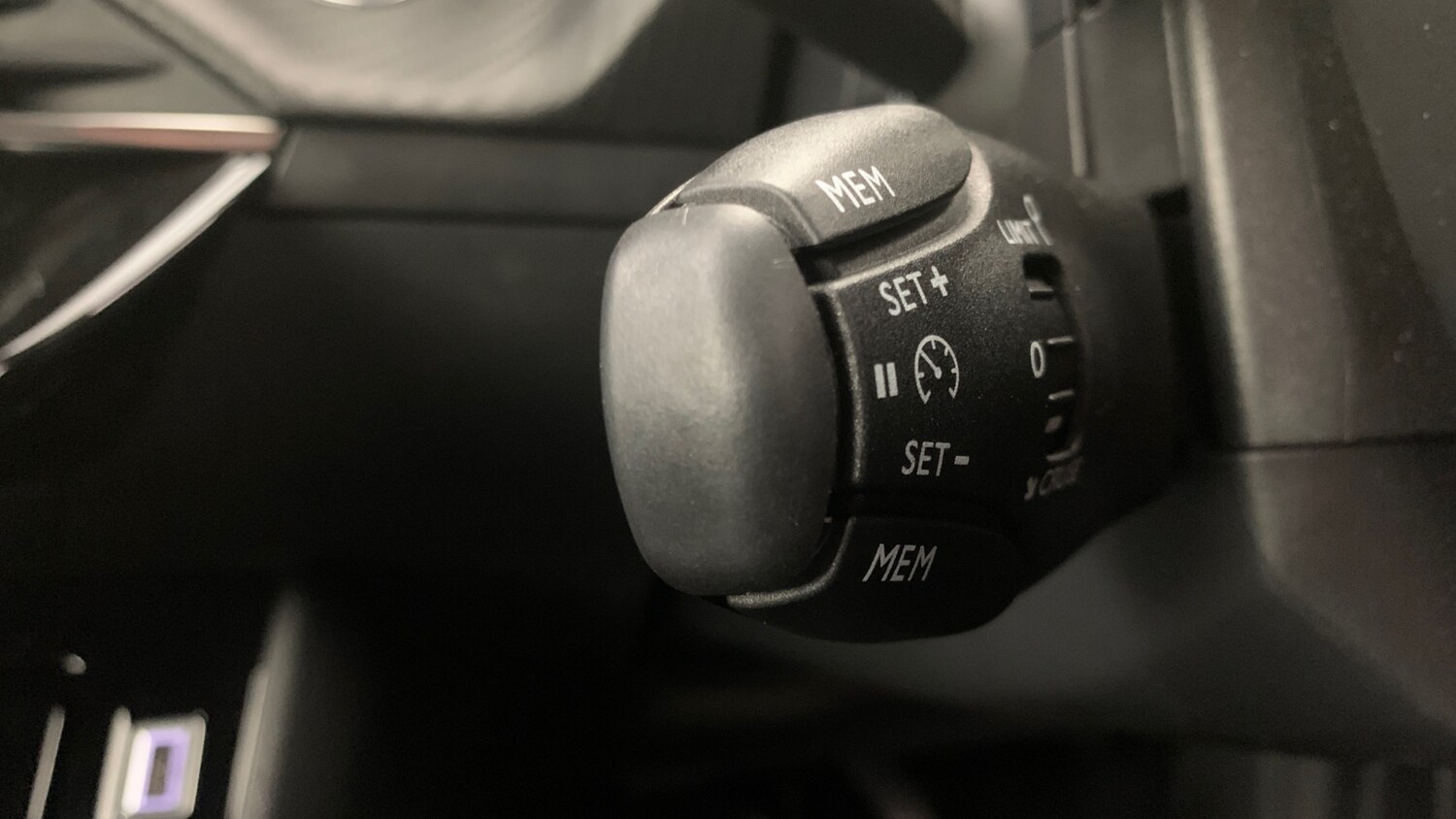 Used Peugeot 2008 2024 for sale - 76389556: Photo 36