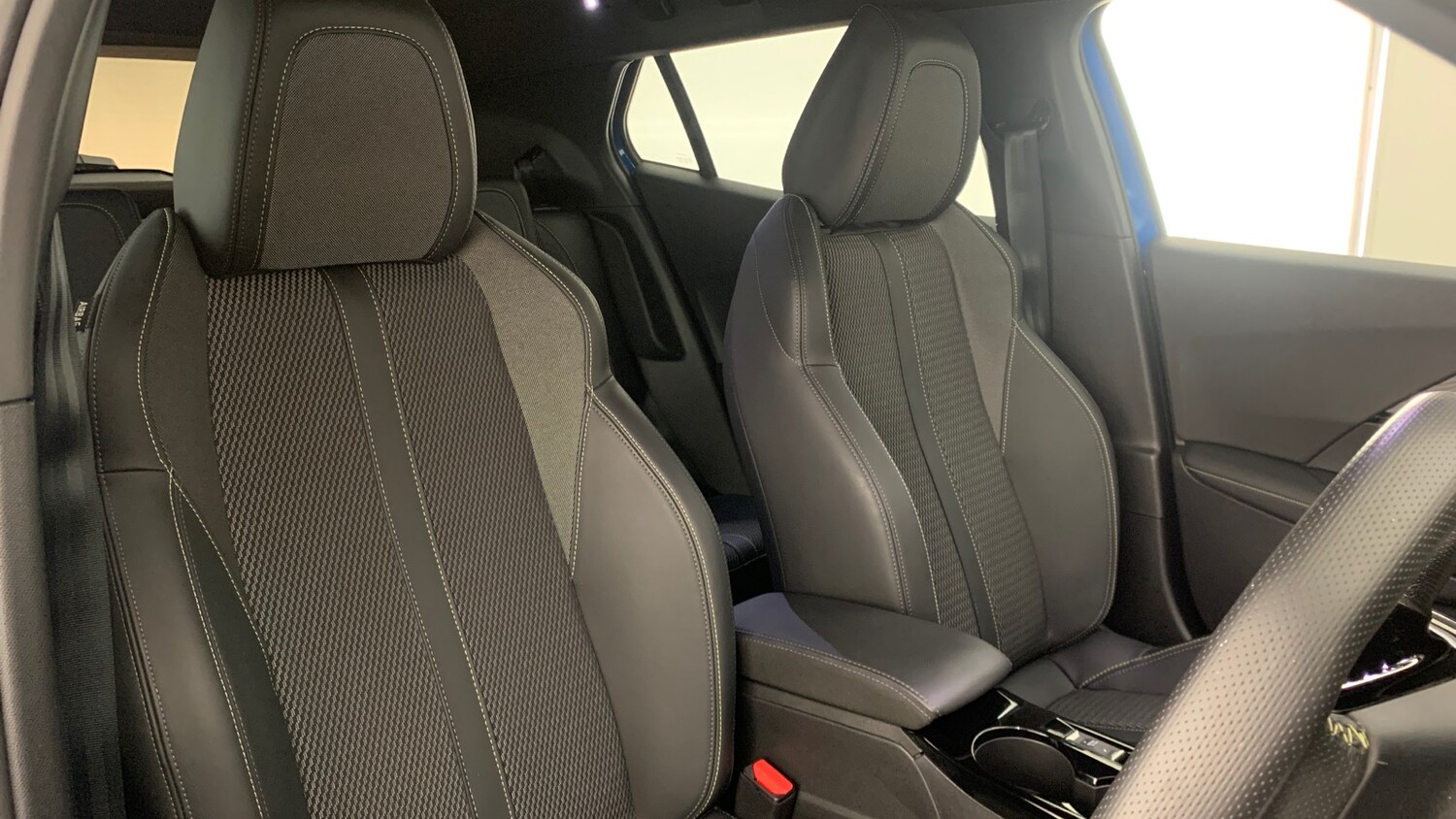 Used Peugeot 2008 2024 for sale - 76389556: Photo 42