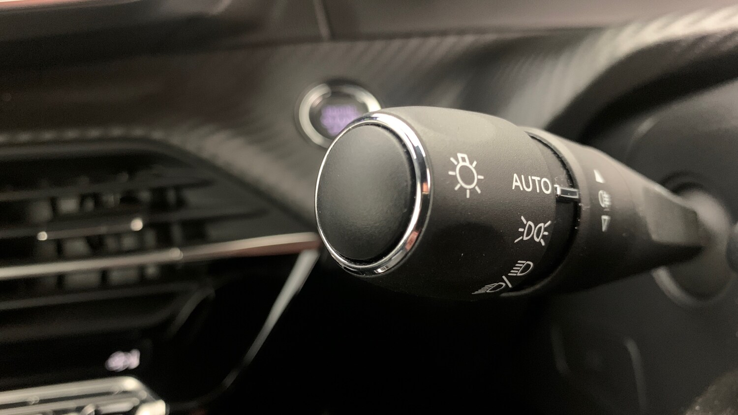 Used Peugeot 2008 2023 for sale - 76389579: Photo 36