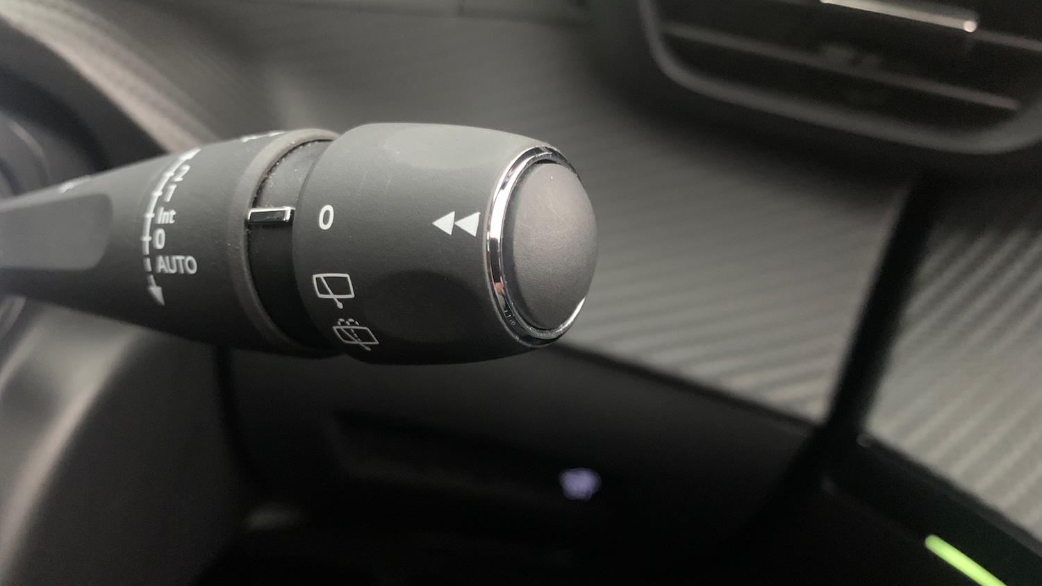 Used Peugeot 2008 2023 for sale - 76389579: Photo 37