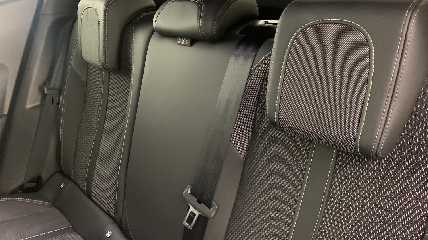 Used Peugeot 2008 2023 for sale - 76389579: Photo 8