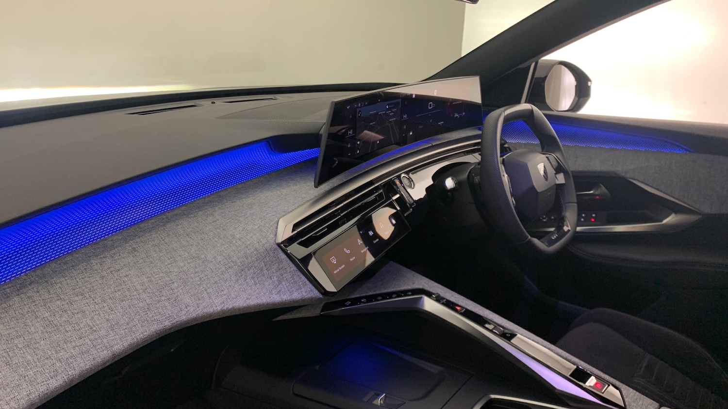 Used Peugeot 3008 2024 for sale - 77192799: Photo 2