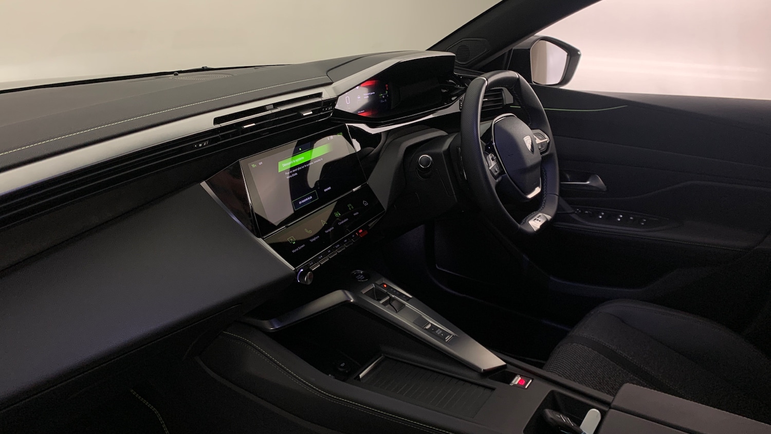 Used Peugeot 408 2025 for sale - 76574369: Photo 2