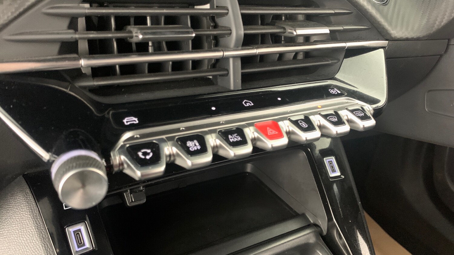 Used Peugeot 2008 2025 for sale - 77825854: Photo 51