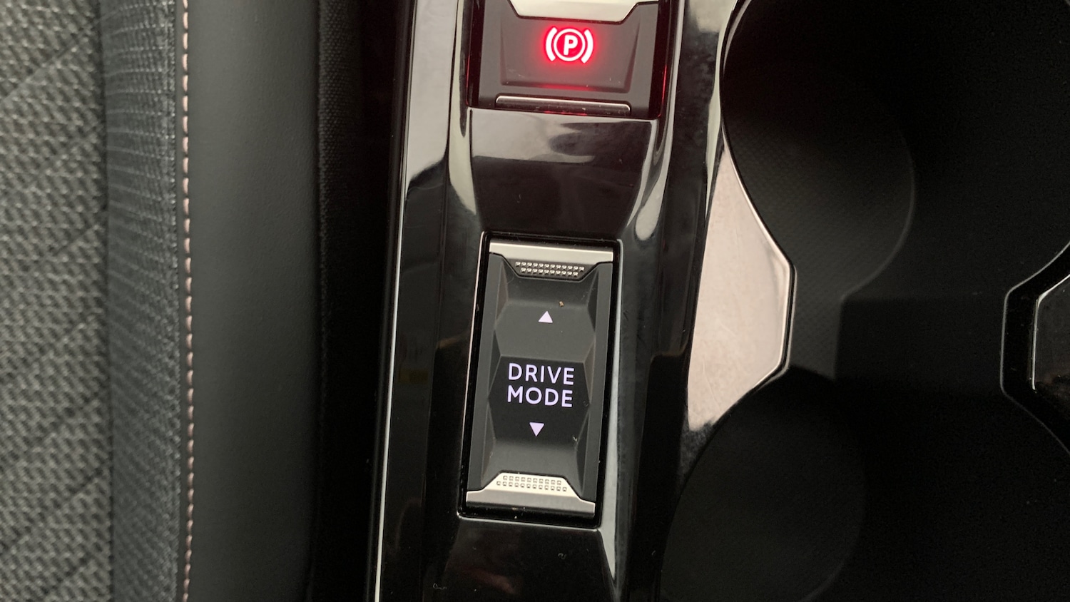 Used Peugeot 208 2024 for sale - 77009472: Photo 32