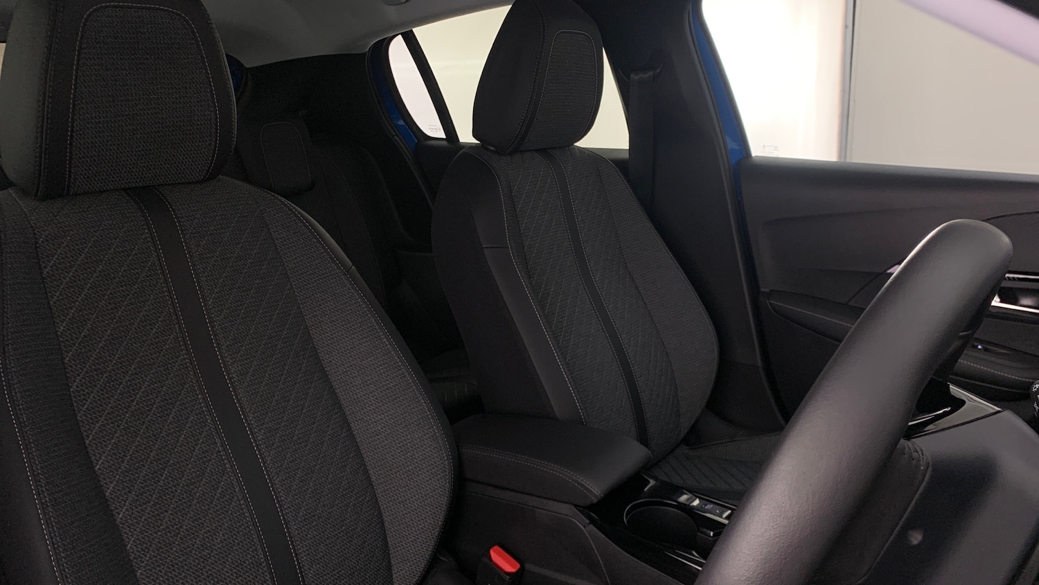 Used Peugeot 208 2024 for sale - 77009472: Photo 43