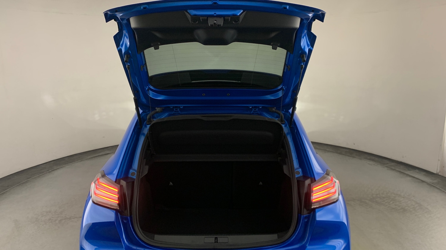 Used Peugeot 208 2024 for sale - 77009472: Photo 5