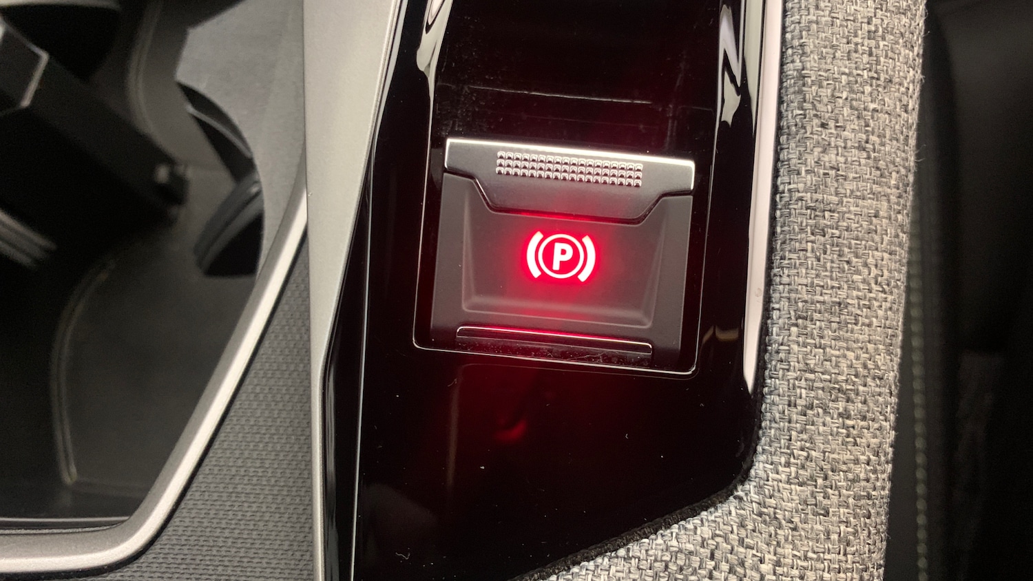 Used Peugeot 3008 2025 for sale - 77132430: Photo 39