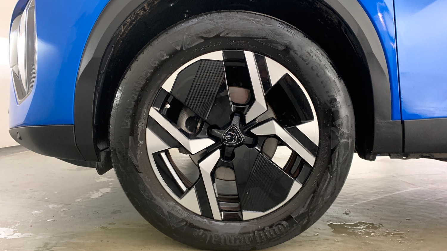 Used Peugeot 2008 2023 for sale - 76389553: Photo 6