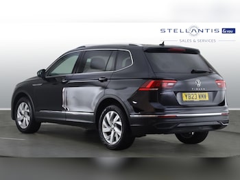 Used Volkswagen Tiguan Allspace 2023 for sale - 76073669: Photo 3