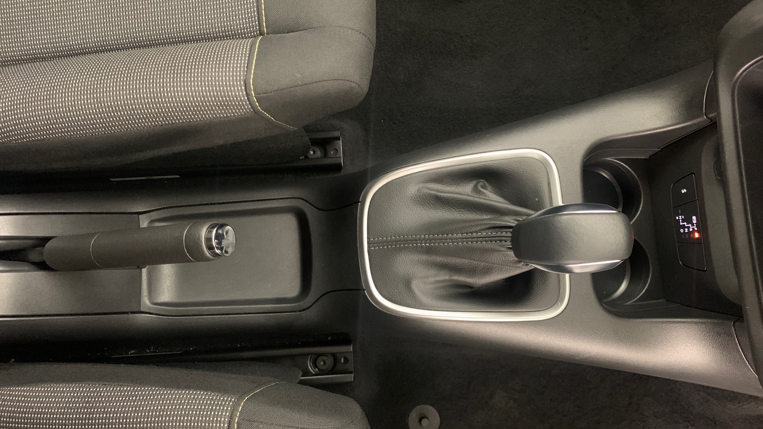 Used Citroen C3 2024 for sale - 76486435: Photo 31