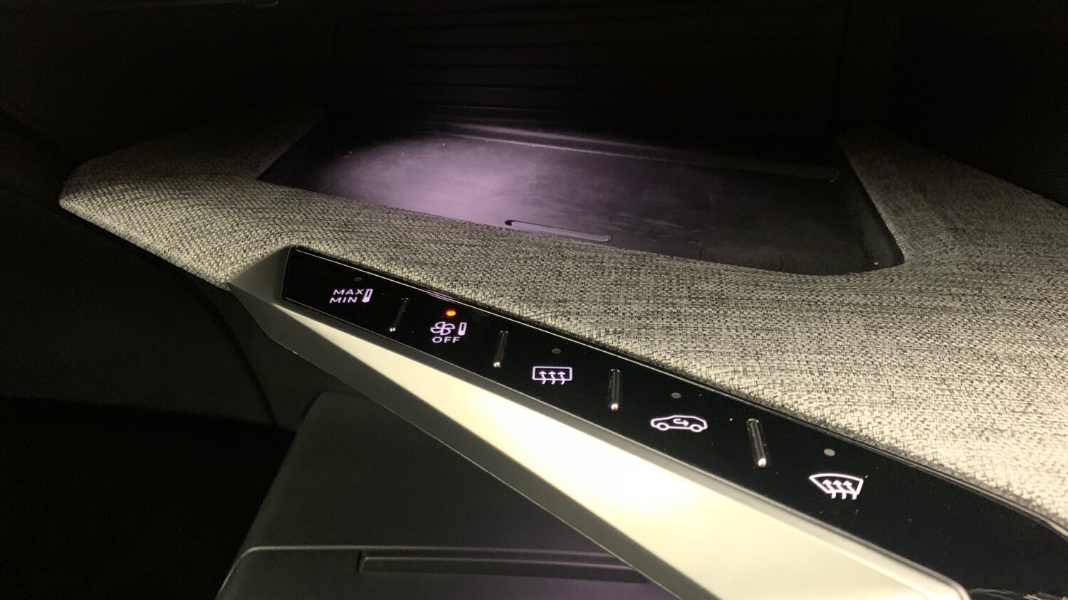 Used Peugeot 3008 2024 for sale - 76327695: Photo 32