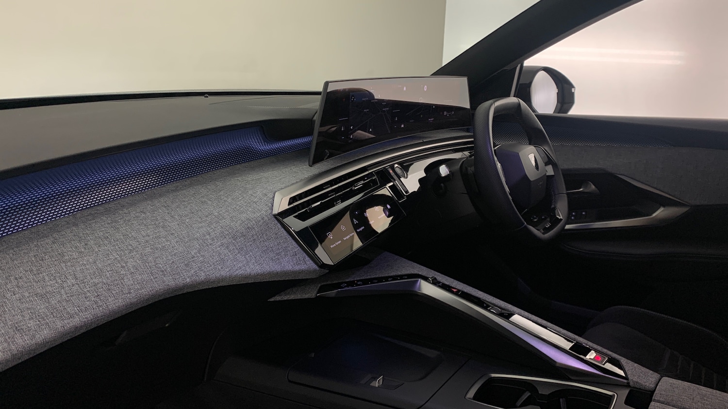 Used Peugeot 3008 2024 for sale - 76327694: Photo 2