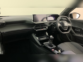 Used Peugeot 2008 2025 for sale - 78418031: Photo