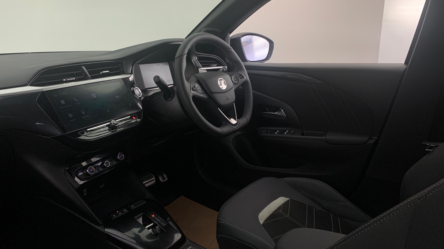 Used Vauxhall Corsa 2025 for sale - 77840543: Photo 2