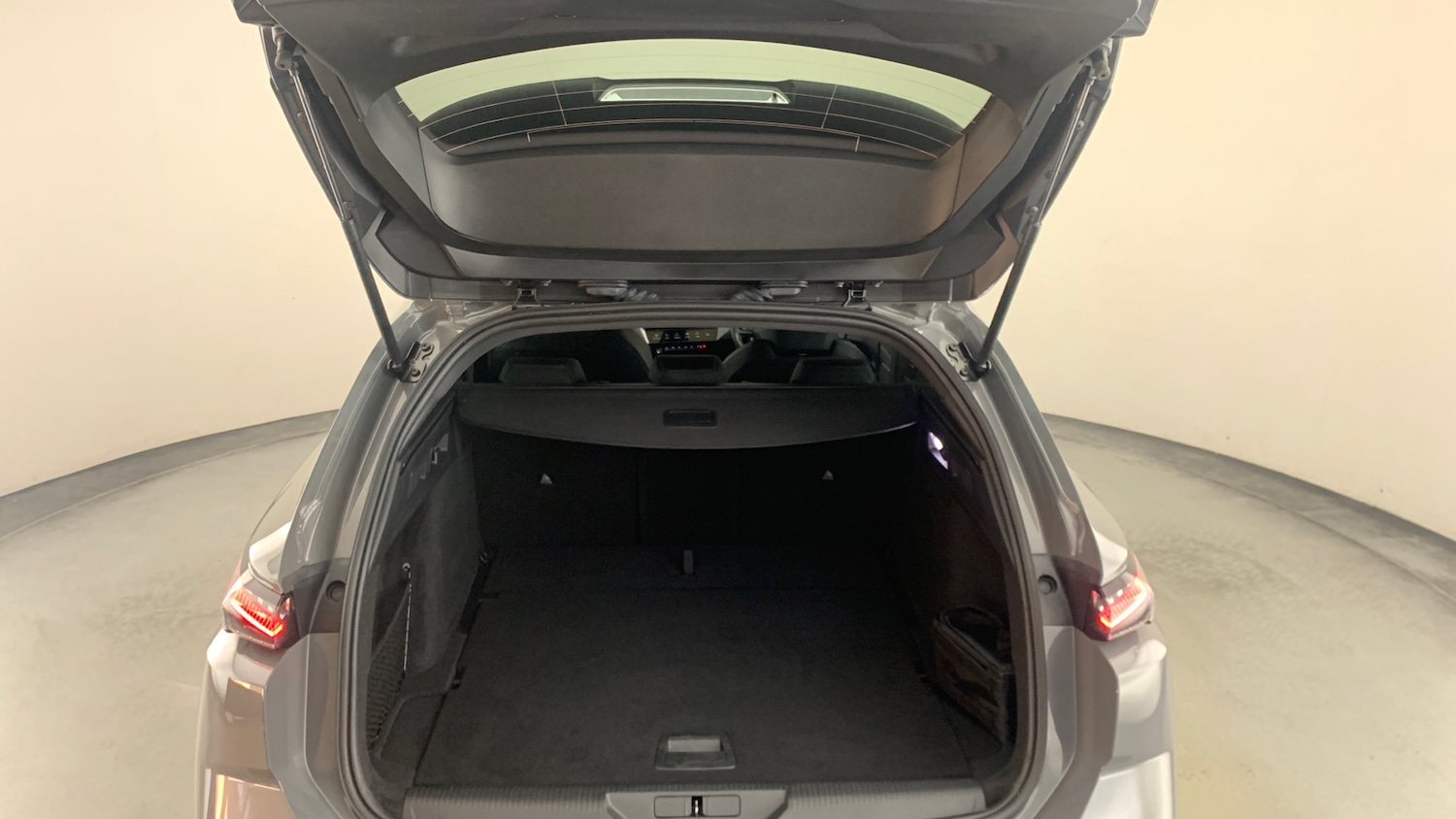 Used Peugeot 308 2025 for sale - 77009434: Photo 5