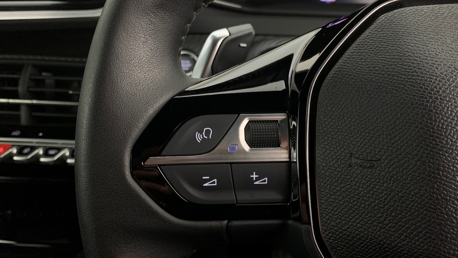 Used Peugeot 2008 2025 for sale - 76621410: Photo 19