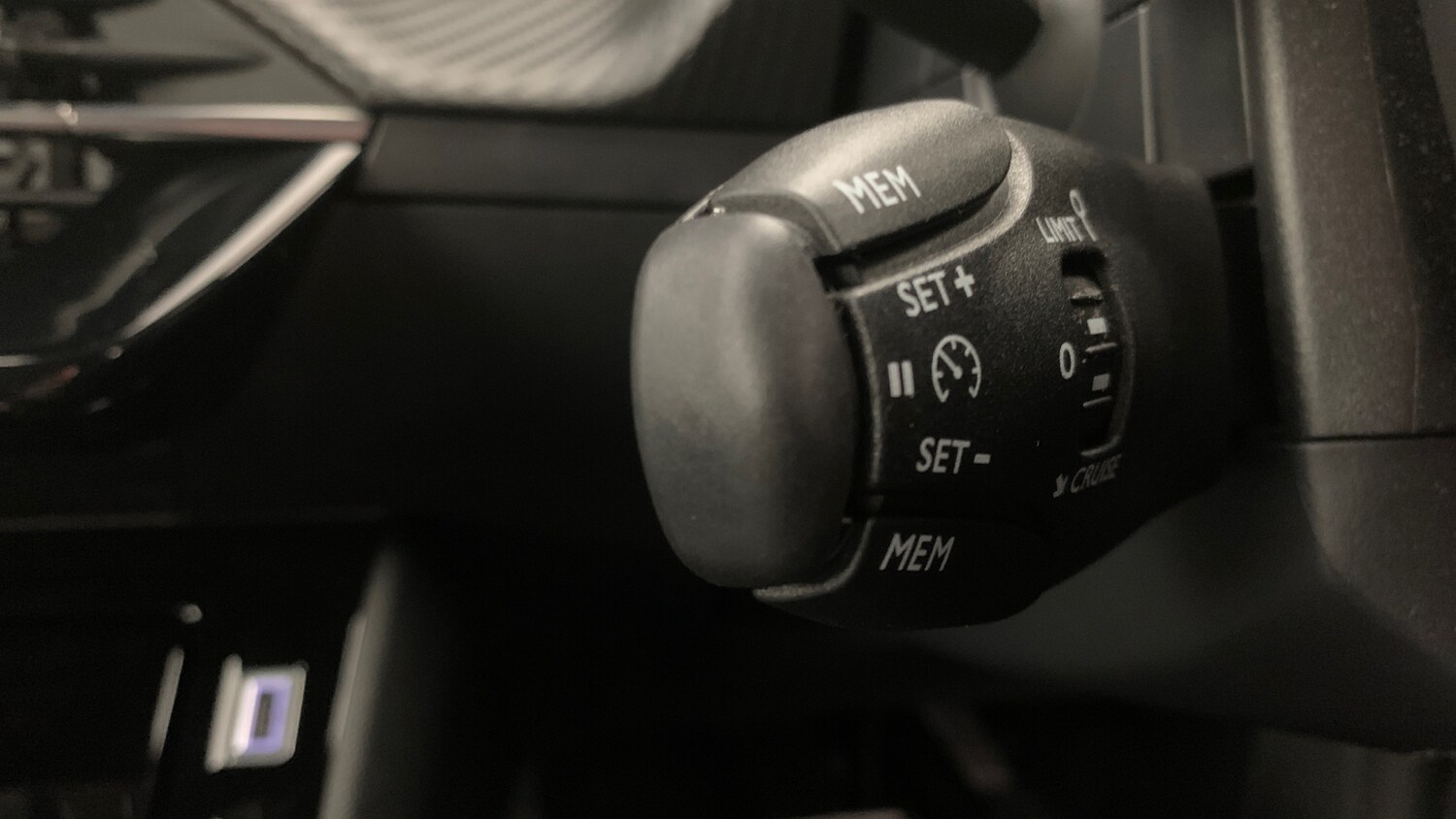 Used Peugeot 2008 2025 for sale - 76621410: Photo 37