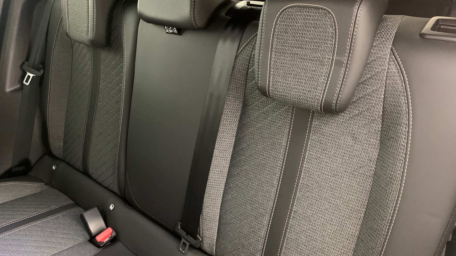 Used Peugeot 2008 2025 for sale - 76621410: Photo 8