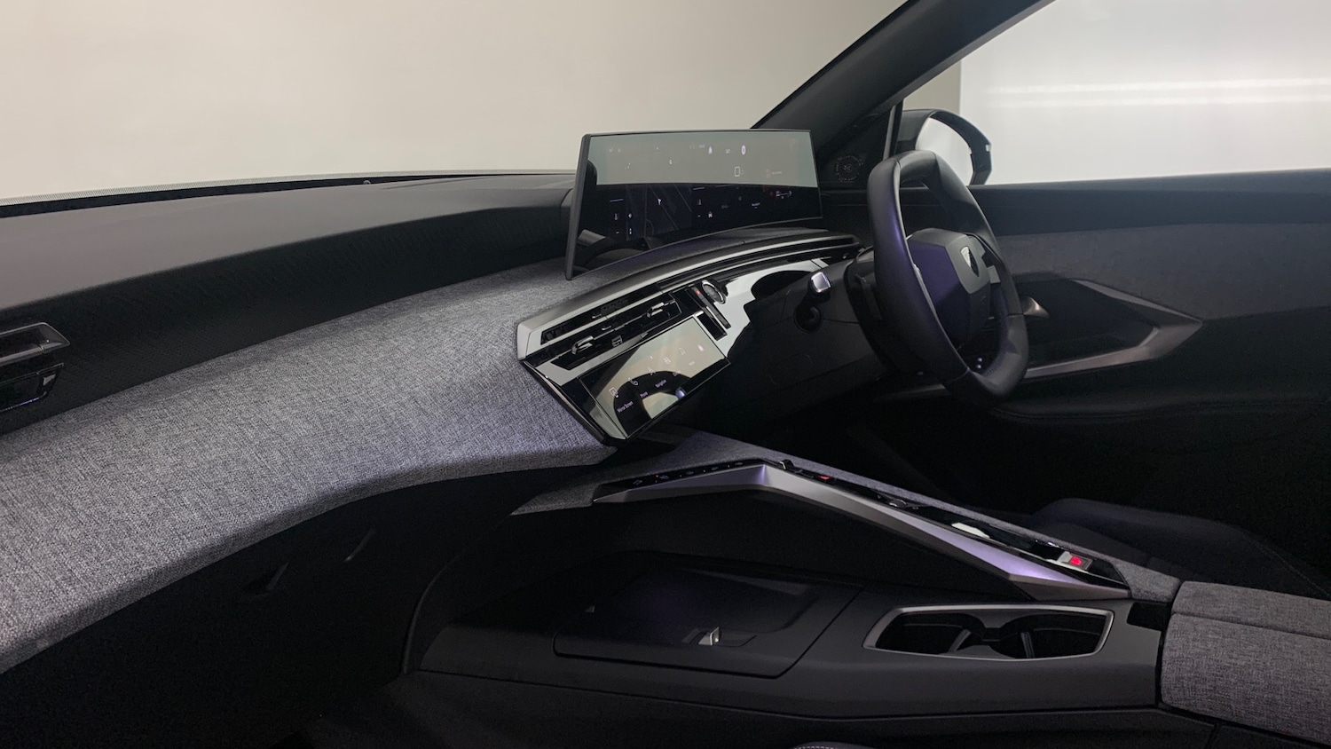 Used Peugeot 3008 2024 for sale - 76260906: Photo 2