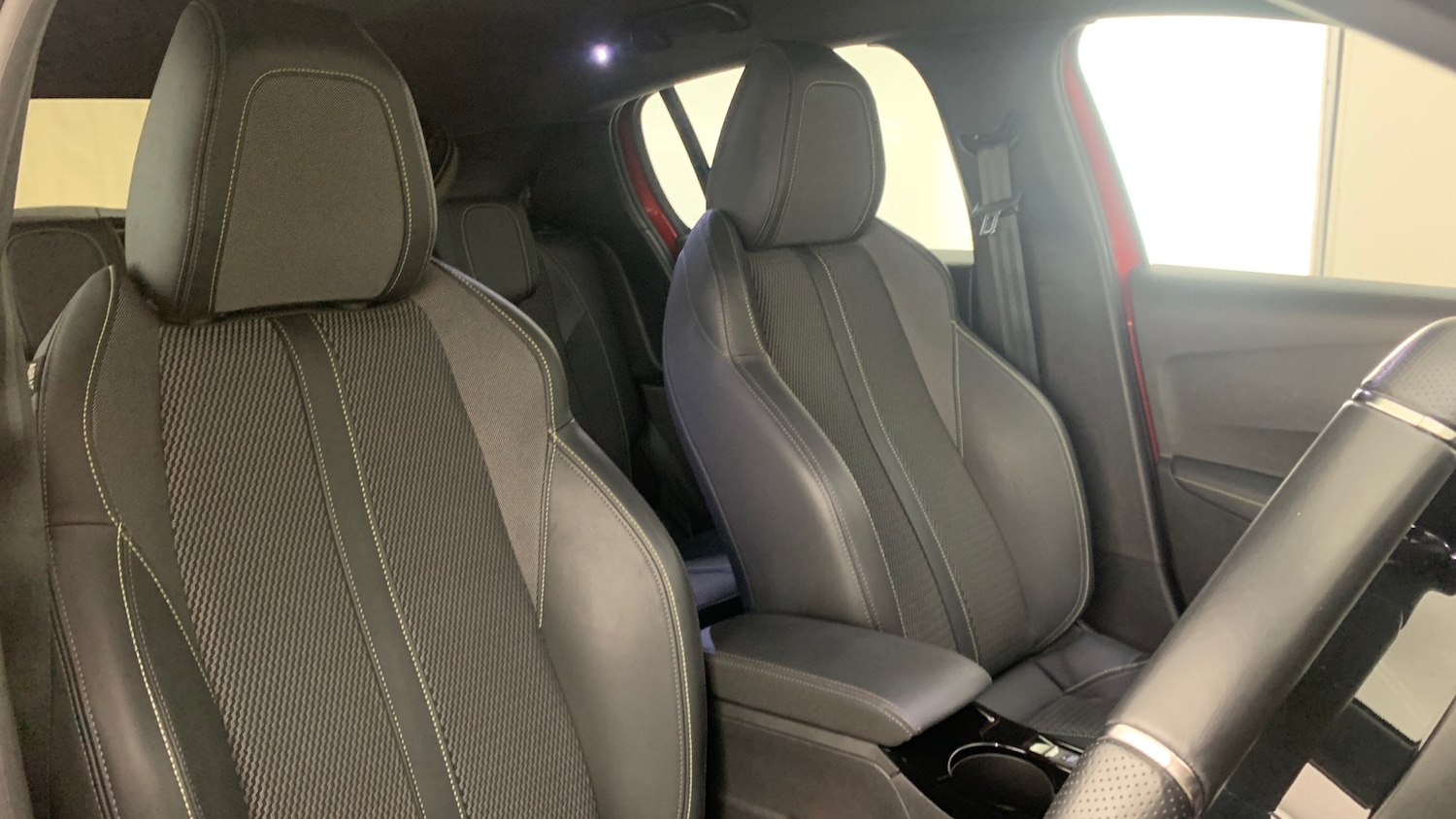 Used Peugeot 208 2024 for sale - 76659860: Photo 43