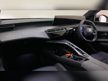 Used Peugeot 5008 2025 for sale - 78349148: Photo