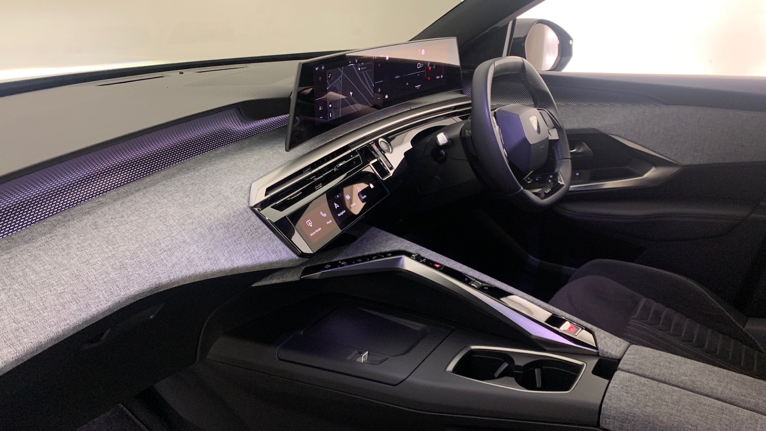 Used Peugeot 3008 2024 for sale - 76621455: Photo 2