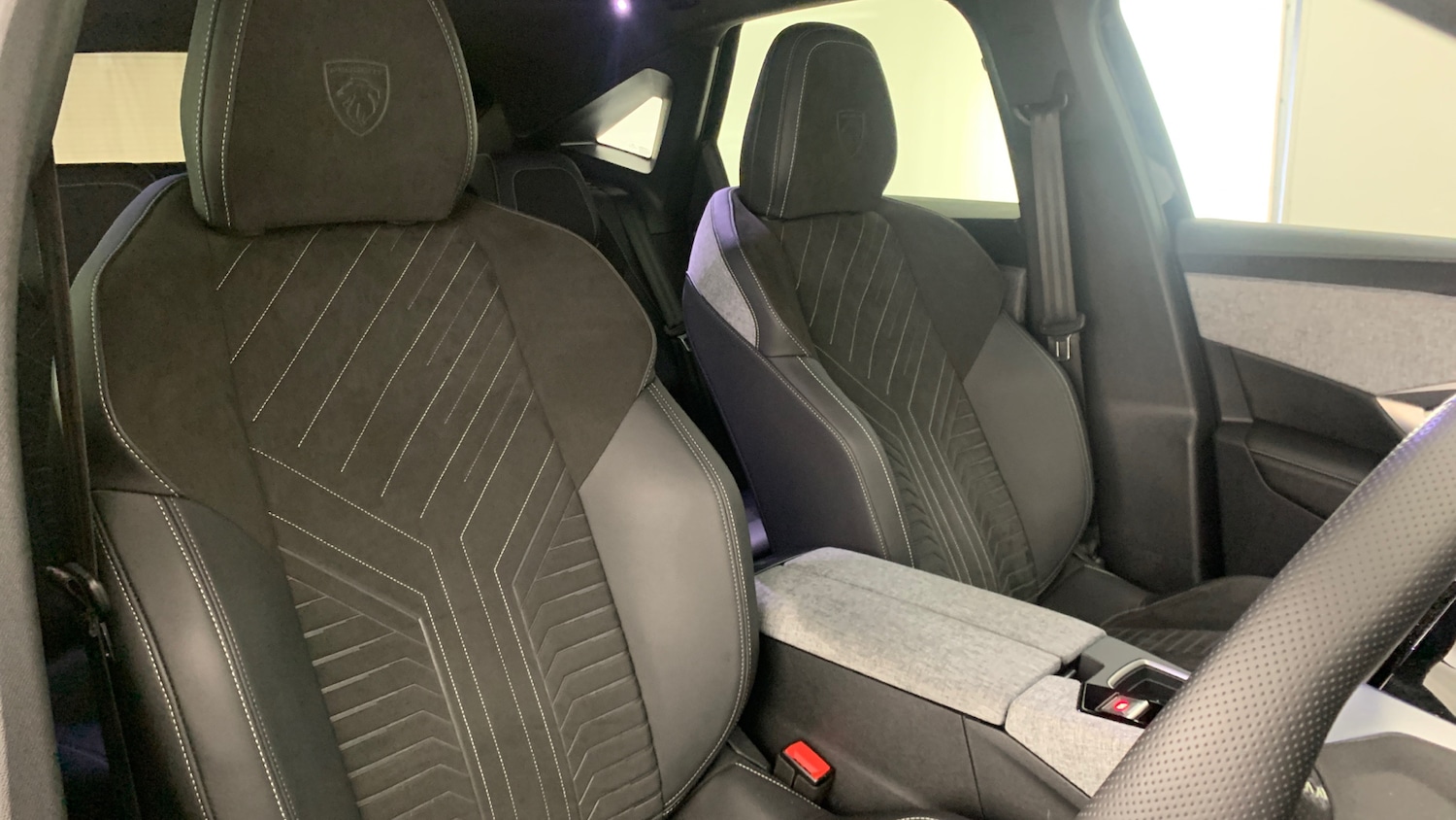 Used Peugeot 3008 2024 for sale - 76621455: Photo 44