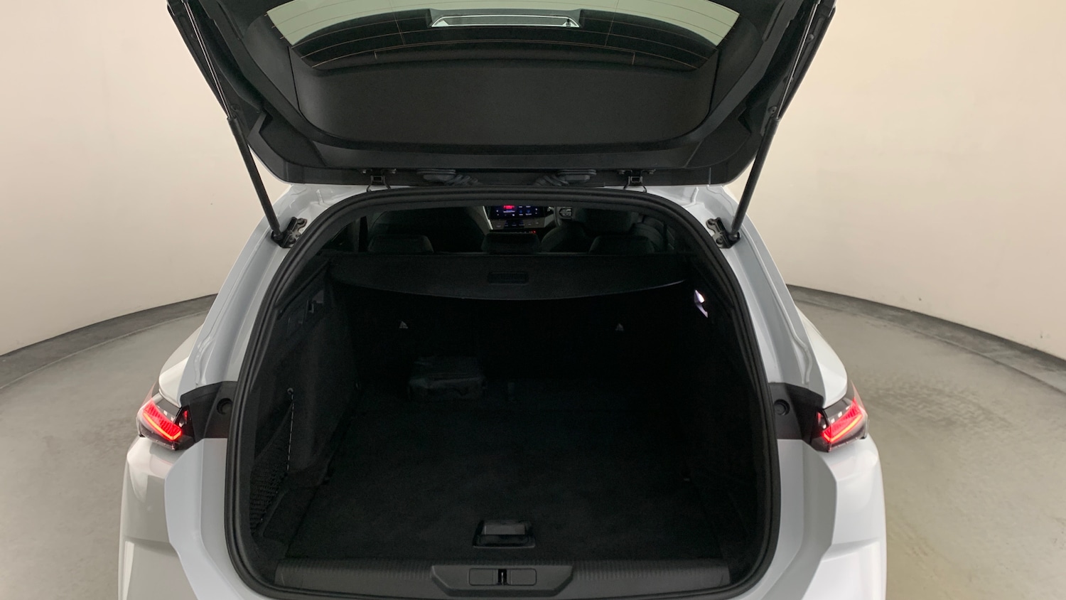 Used Peugeot 308 2025 for sale - 77042322: Photo 5