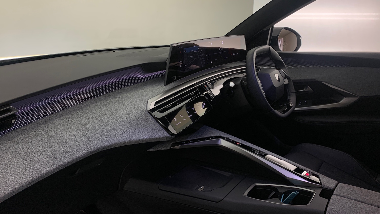 Used Peugeot 5008 2025 for sale - 76586430: Photo 2