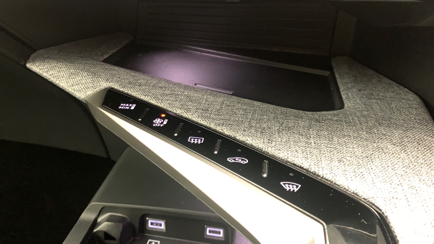 Used Peugeot 5008 2025 for sale - 76586430: Photo 32