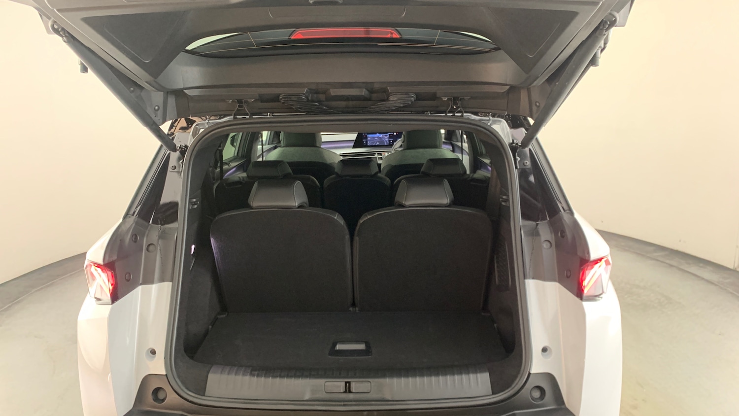 Used Peugeot 5008 2025 for sale - 76586430: Photo 5