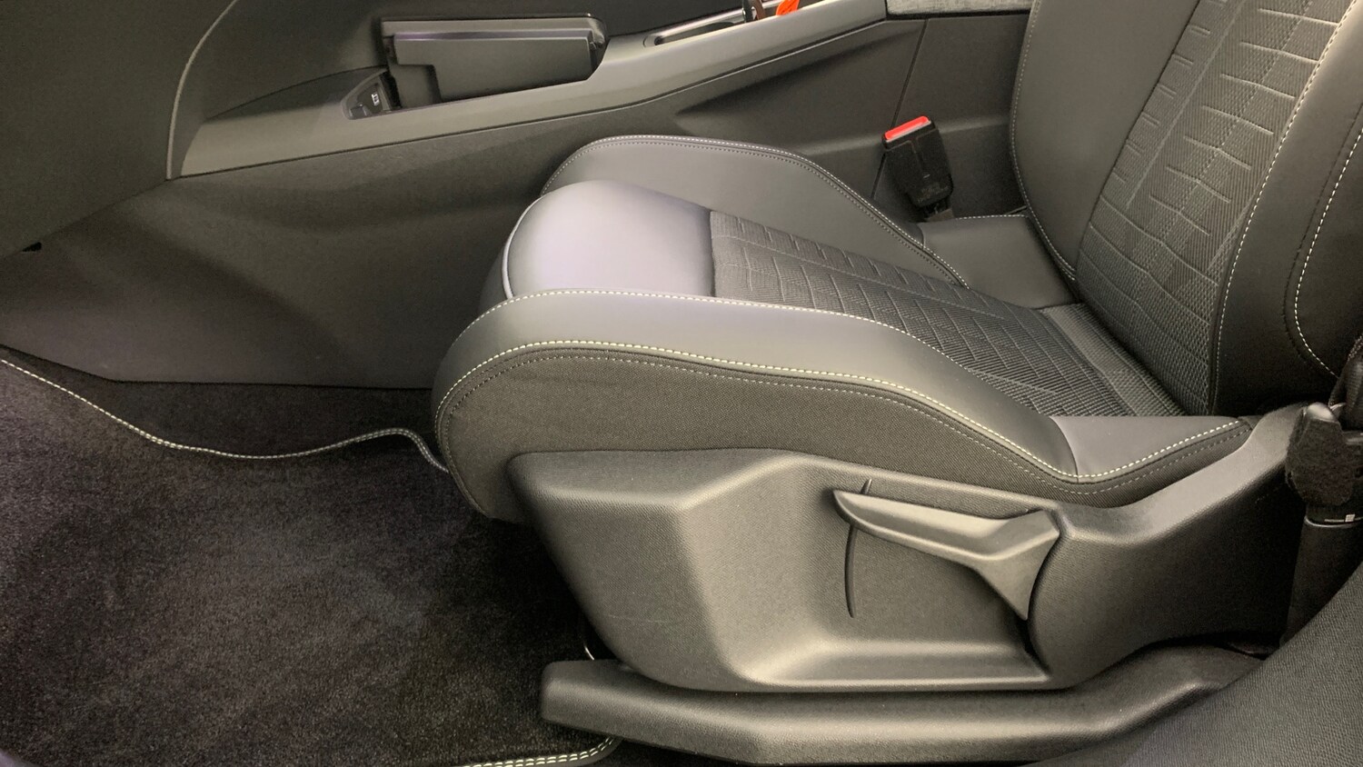 Used Peugeot 3008 2025 for sale - 77910187: Photo 45