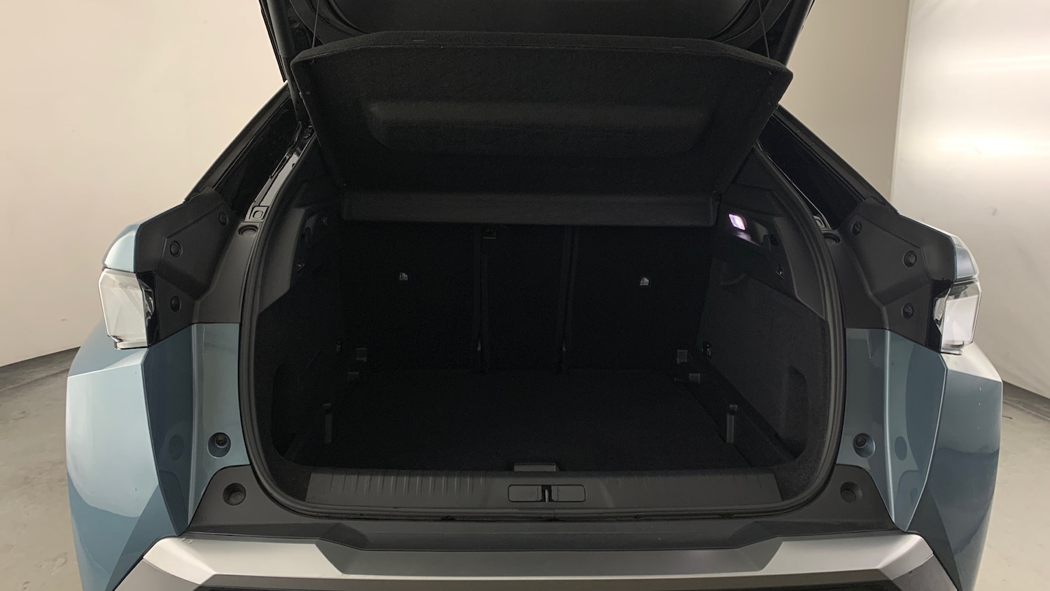 Used Peugeot 3008 2025 for sale - 77910187: Photo 5